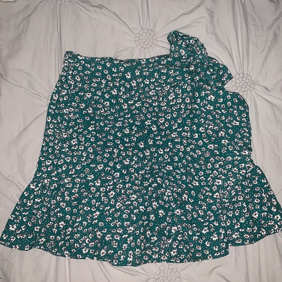 Shein floral print wrap skirt - Picture 2 of 3